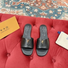 Louis Vuitton Slippers